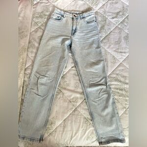 Zara Women's Light Wash Straight Leg Jeans